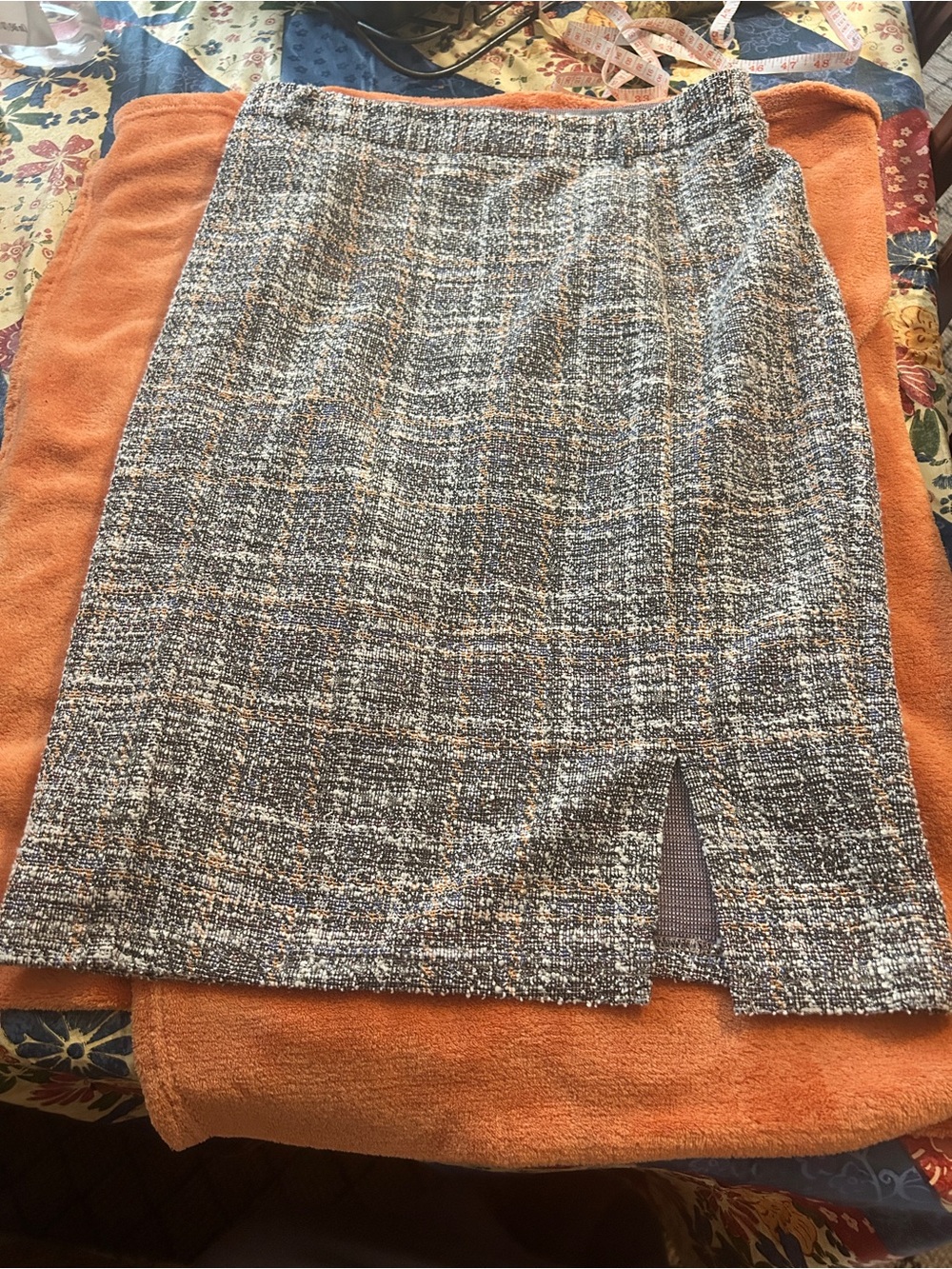 Textured Tweed Pencil Skirt in Gray and Cream for fall and winter wear